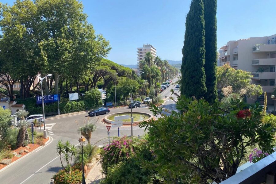 Appartement à vendre à Le lavandou — Vue mer — photo 2