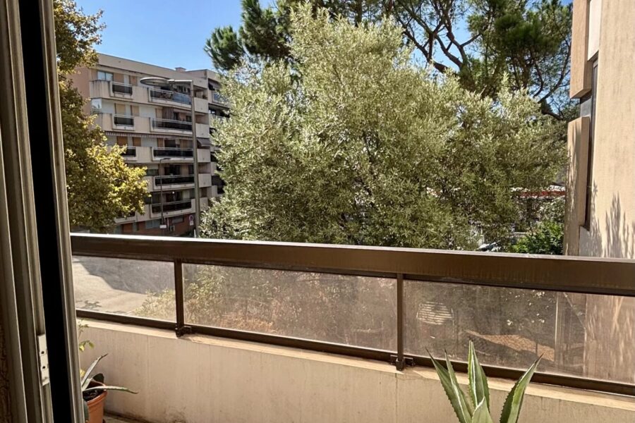 Appartement à vendre à Cannes — Vue sur la ville — photo 9