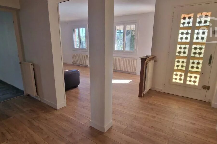 Maison à vendre à Grignan — Vue parc — photo 13