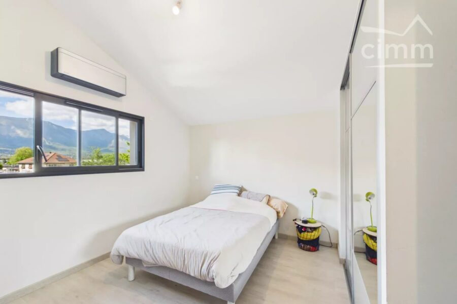 Maison à vendre à Le versoud — Vue montagne — photo 16