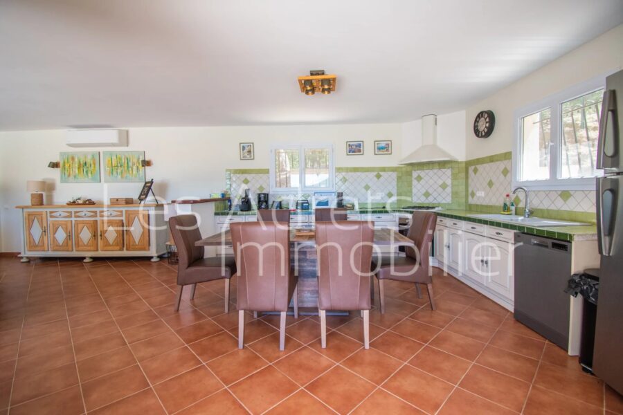 Maison à vendre à Les adrets-de-l&rsquo;estérel — Vue montagne — photo 11