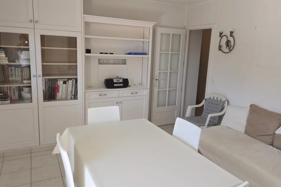 Appartement à vendre à Le lavandou — Vue mer — photo 4