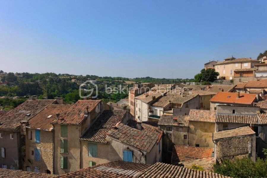 Maison à vendre à Valensole — Vue sur la ville — photo 1