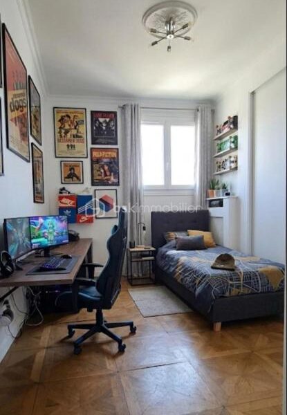 Appartement à vendre à Neuilly sur marne — Vue sur la ville — photo 5