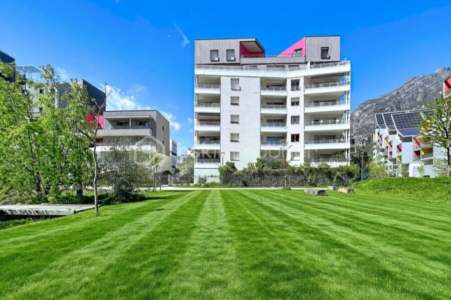 Appartement à vendre à Grenoble — Vue sur la ville — photo 4