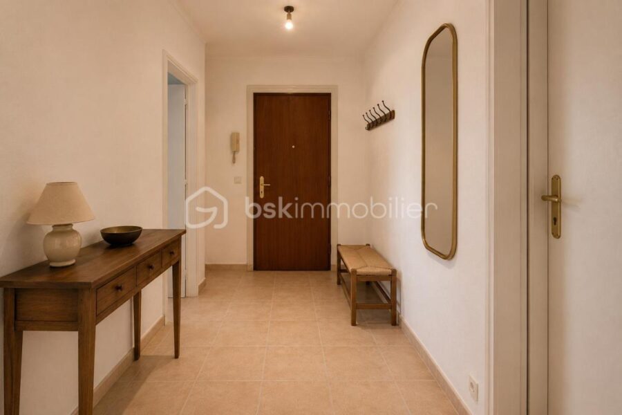 Appartement à vendre à Nice — Vue sur la ville — photo 4