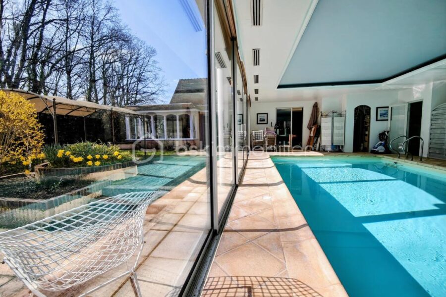 Maison à vendre à Jouars pontchartrain — Vue parc & jardin — photo 5