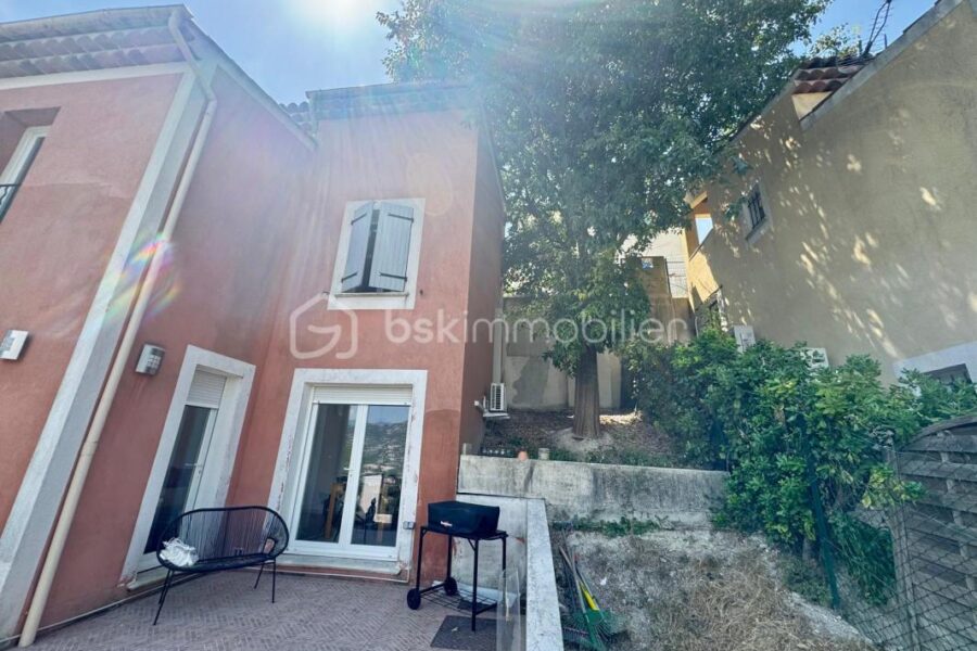 Maison à vendre à La trinite — Vue montagne — photo 4