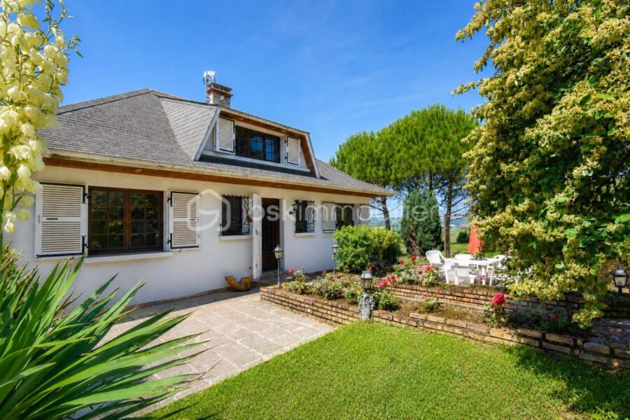 Maison à vendre à Saint genix sur guiers — Vue montagne — photo 4