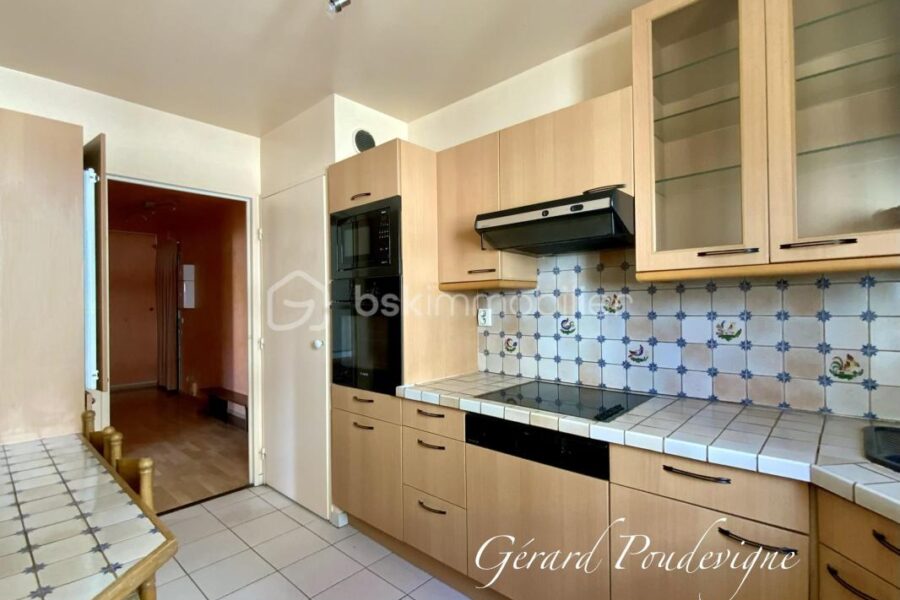 Appartement à vendre à Suresnes — Vue sur la ville — photo 4