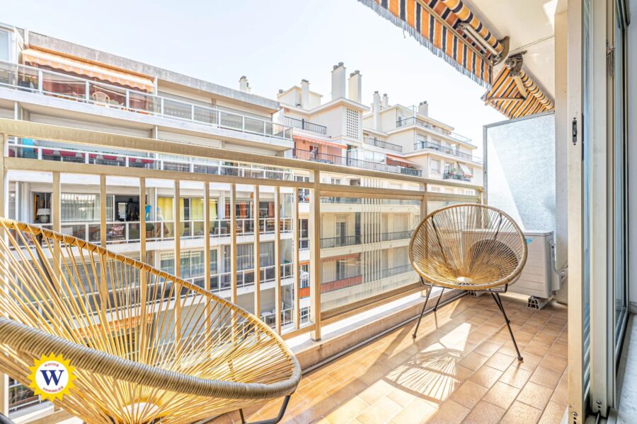 Appartement à louer à Nice — Vue sur la ville — photo 1