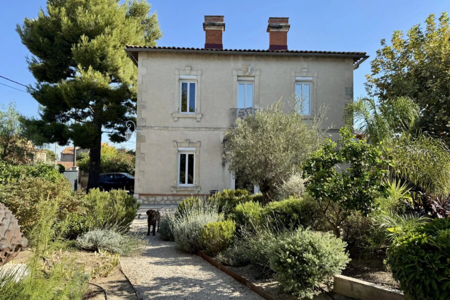 Maison à vendre à Marseille 9ème — Vue montagne — photo 2