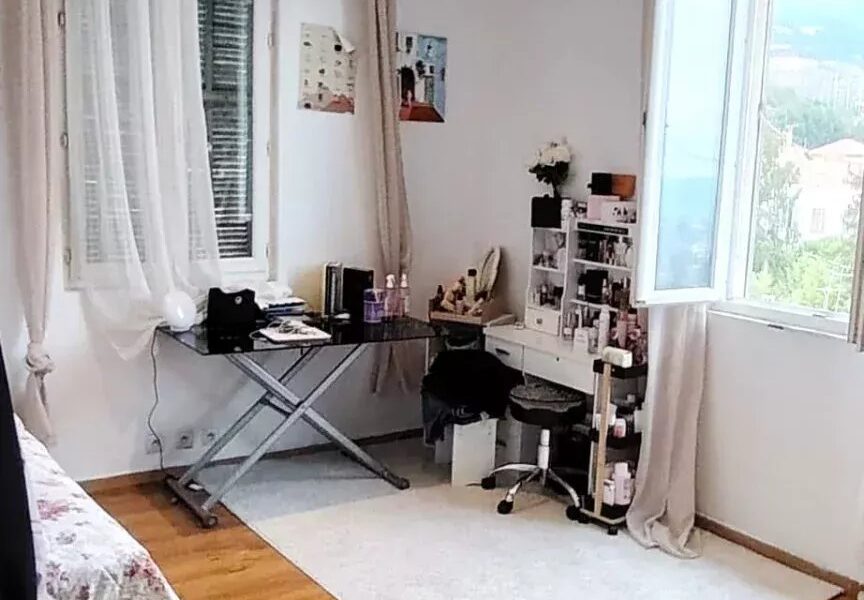 Appartement à vendre à Grasse — Vue sur la ville — photo 3