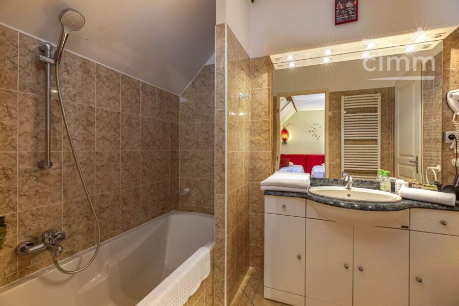 Maison à vendre à Les abrets en dauphiné — Vue montagne — photo 18