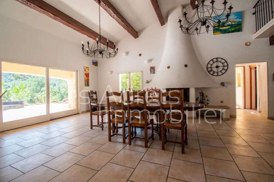 Maison à vendre à Les adrets-de-l&rsquo;estérel — Vue montagne — photo 5