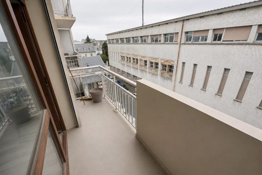 Appartement à vendre à Tarbes — Vue sur la ville — photo 1