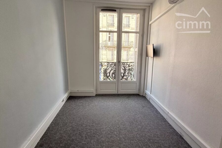 Maison à vendre à Blois — Vue sur la ville — photo 10