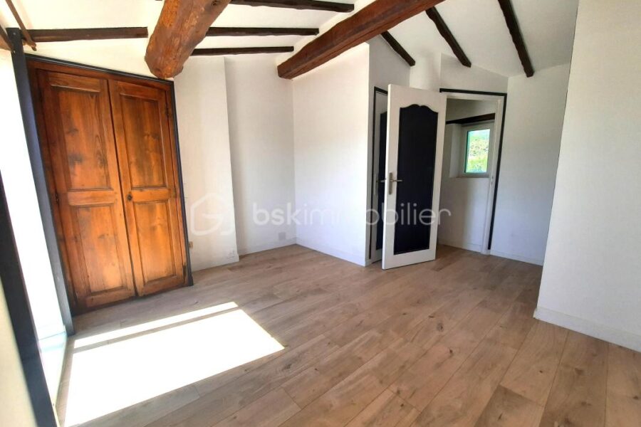 Maison à vendre à Bagnols en foret — Vue montagne — photo 6