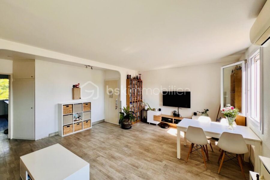 Appartement à vendre à Chateauneuf grasse — Vue montagne — photo 5