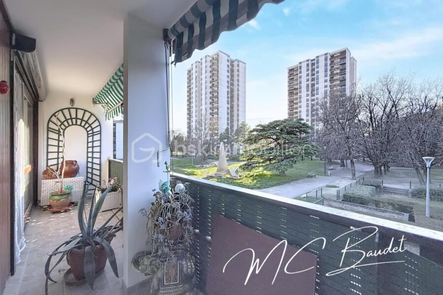 Appartement à vendre à Grenoble — Vue parc & jardin — photo 1
