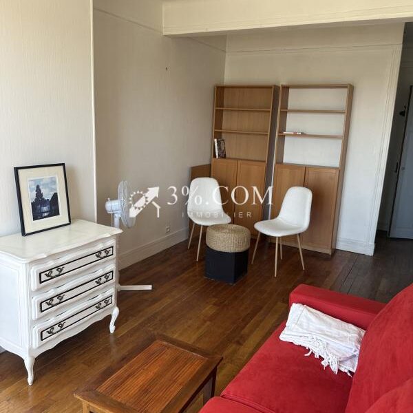 Appartement à vendre à Paris — Vue sur la ville — photo 5