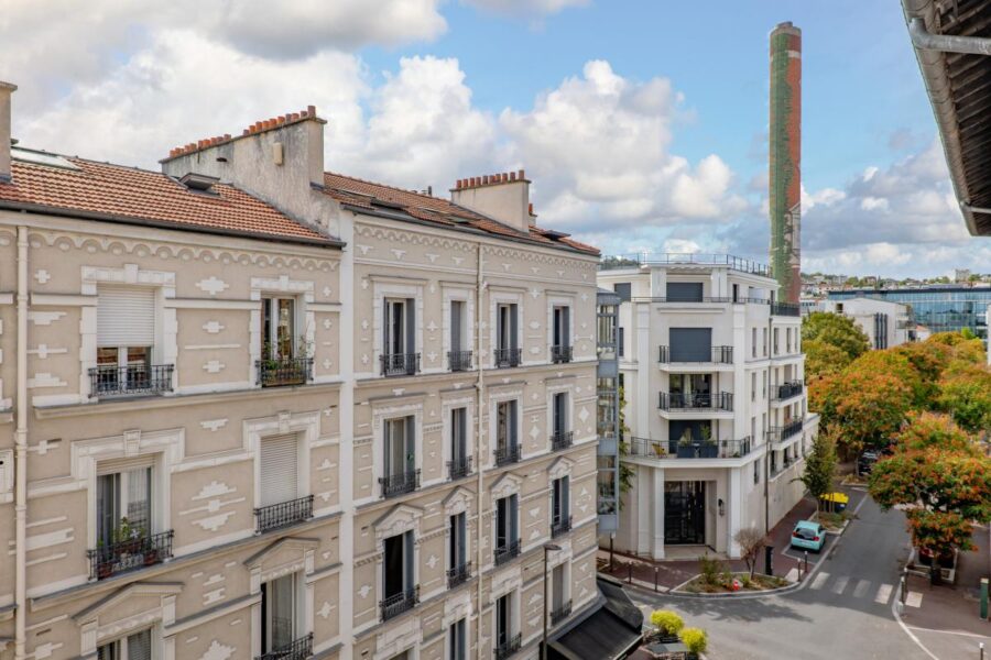 Appartement à vendre à Suresnes — Vue sur la ville — photo 1