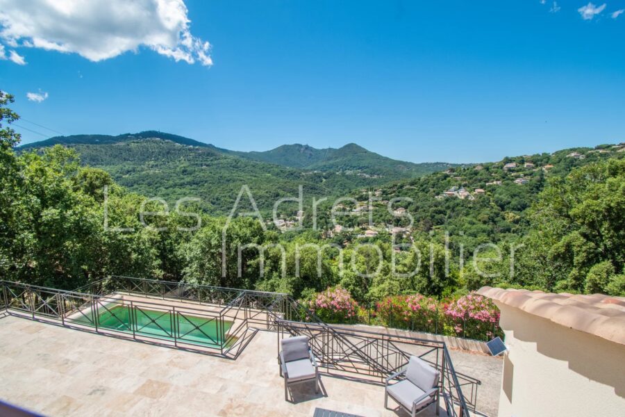 Maison à vendre à Les adrets-de-l&rsquo;estérel — Vue montagne — photo 19