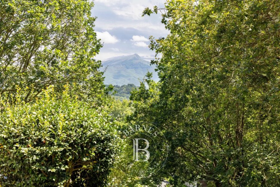 Maison à vendre à Ciboure — Vue montagne — photo 9
