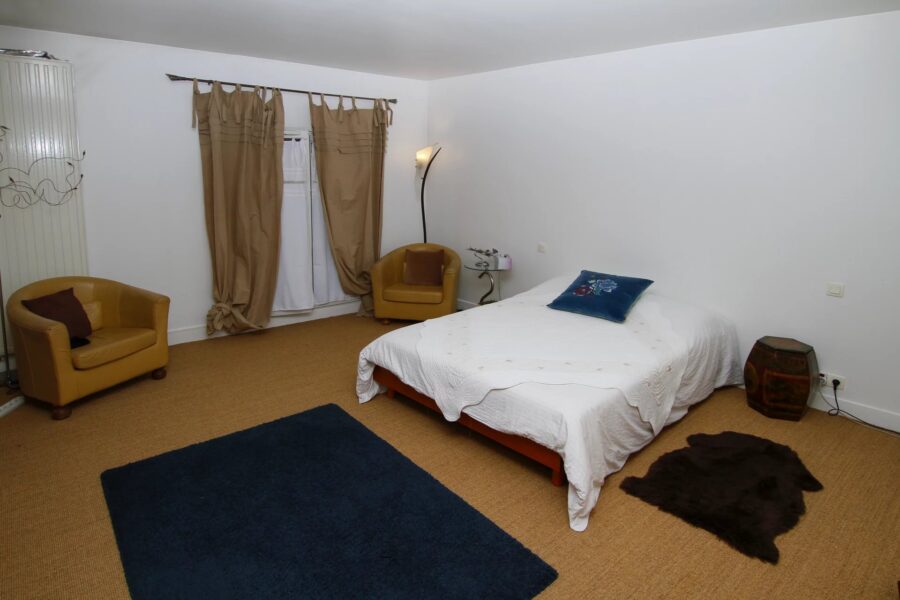 Maison à vendre à Ballainvilliers — Vue parc & jardin — photo 8