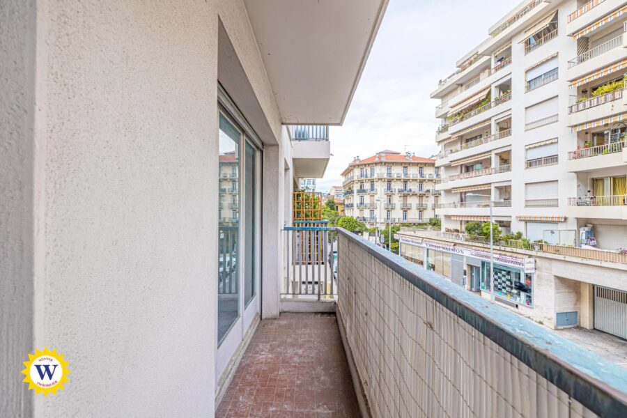 Appartement à louer à Nice — Vue sur la ville — photo 12