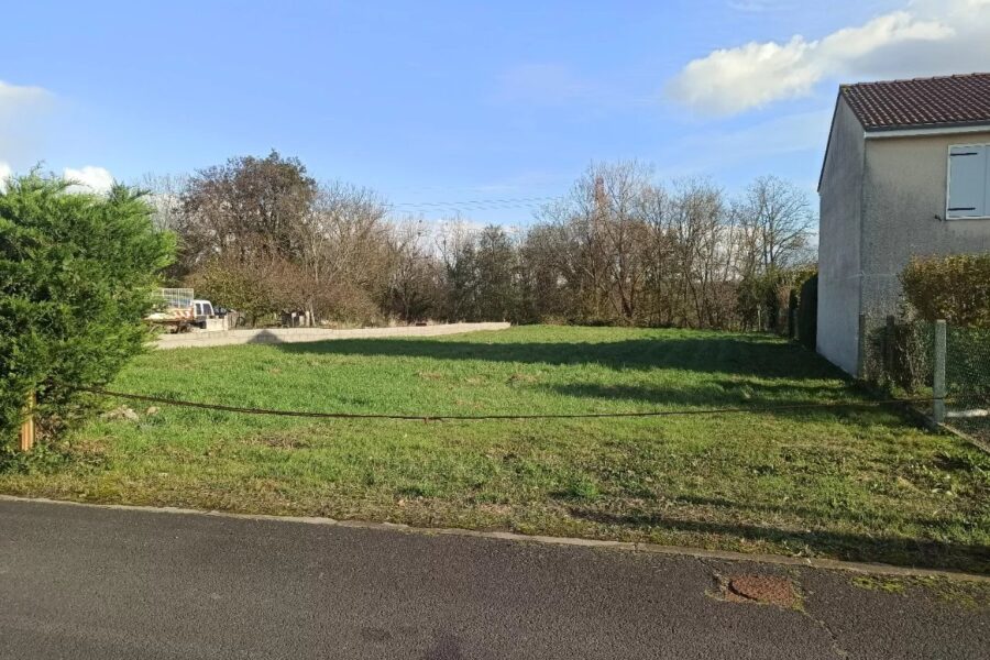 Terrain à vendre à Les martres-d&rsquo;artière — Vue dégagée — photo 2