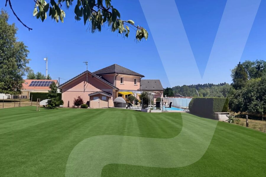 Maison à vendre à Monthureux-sur-saône — Vue montagne — photo 1
