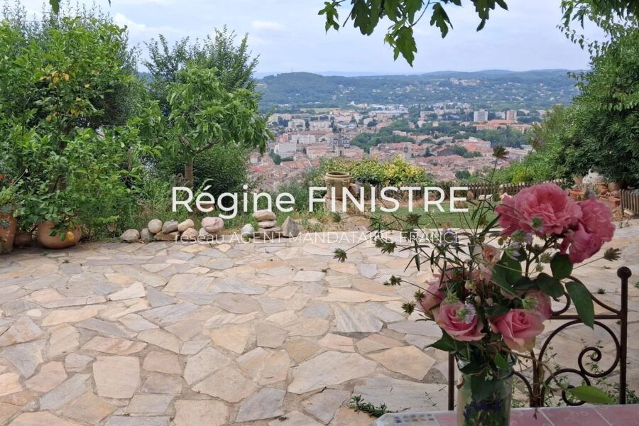 Maison à vendre à Draguignan — Vue sur la ville — photo 1