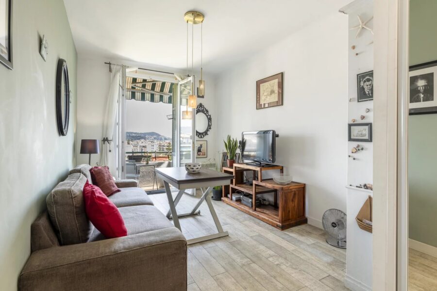 Appartement à louer à Nice — Vue sur la ville — photo 3