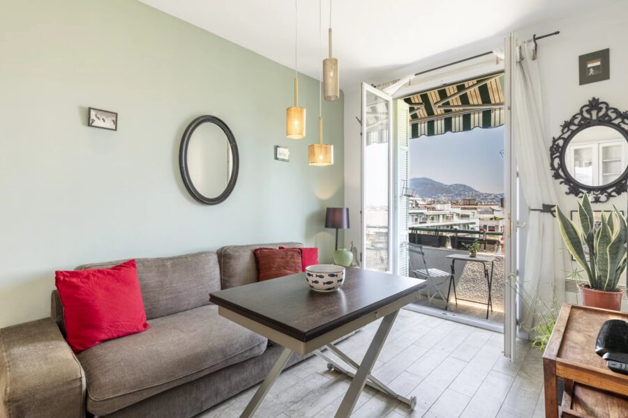 Appartement à louer à Nice — Vue sur la ville — photo 4