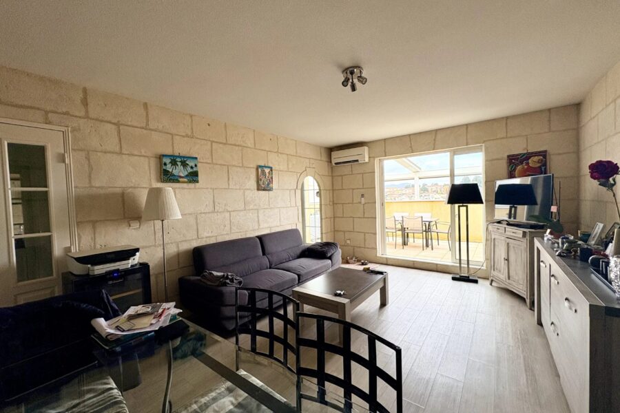 Appartement à vendre à Cogolin — Vue mer — photo 5