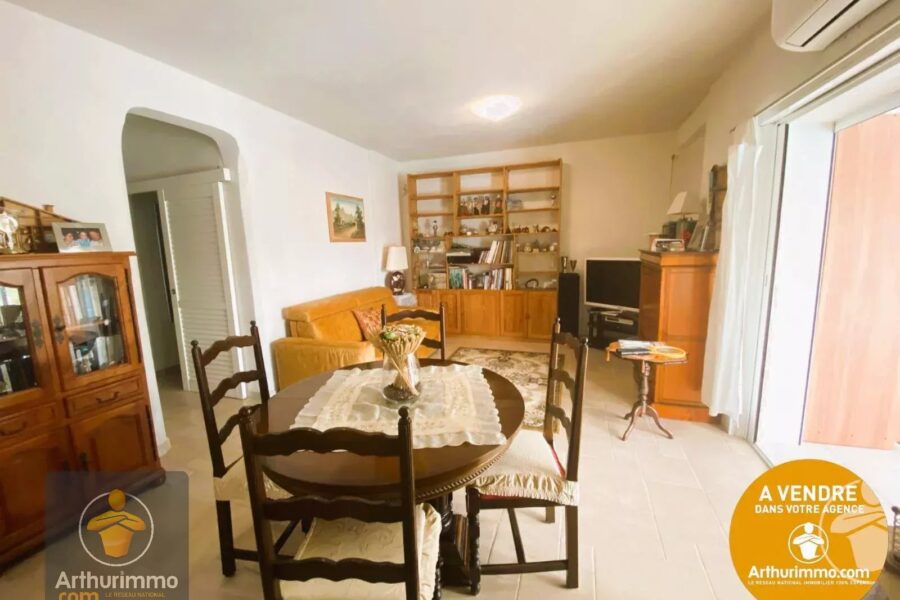Maison à vendre à Le Lavandou — Vue montagne — photo 7