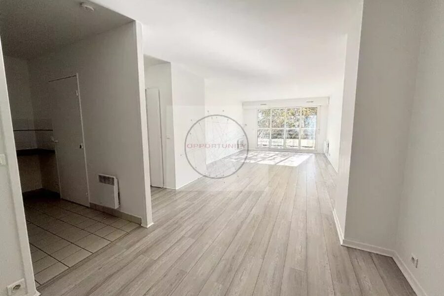 Appartement à vendre à Paris 12ème — Vue sur la ville — photo 2