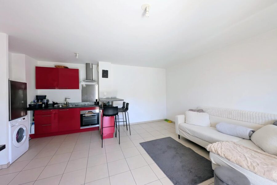 Appartement à vendre à Saint-laurent-du-var — Vue sur la ville — photo 5