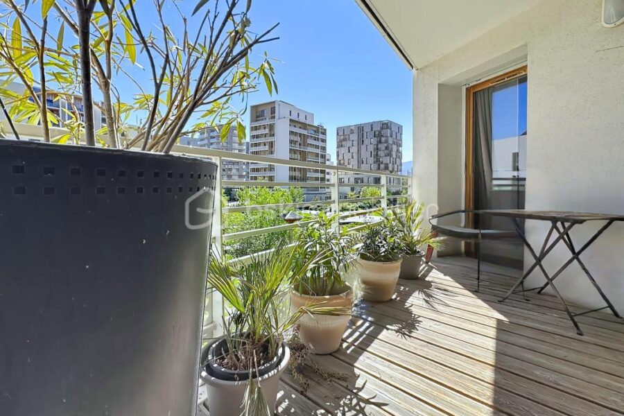 Appartement à vendre à Grenoble — Vue sur la ville — photo 6