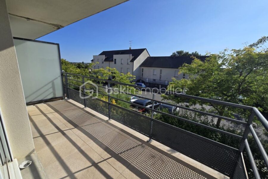 Appartement à vendre à Crevin — Vue parc & jardin — photo 1