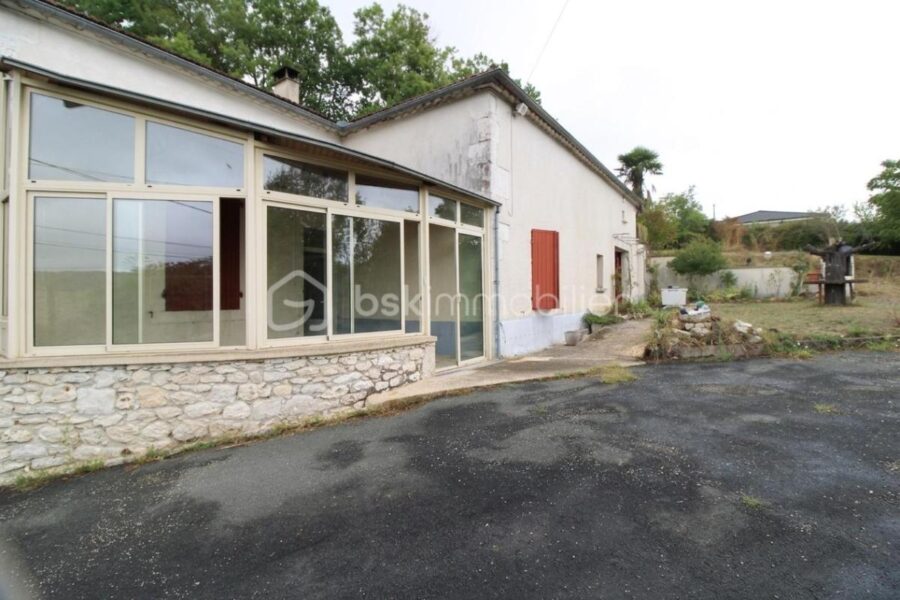 Maison à vendre à Montaigu de quercy — Vue dégagée — photo 7