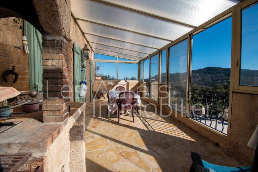 Maison à vendre à Les adrets-de-l&rsquo;estérel — Vue montagne — photo 6