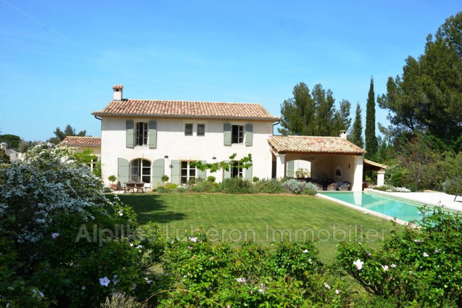 Maison à louer à Eygalières — Vue montagne — photo 2