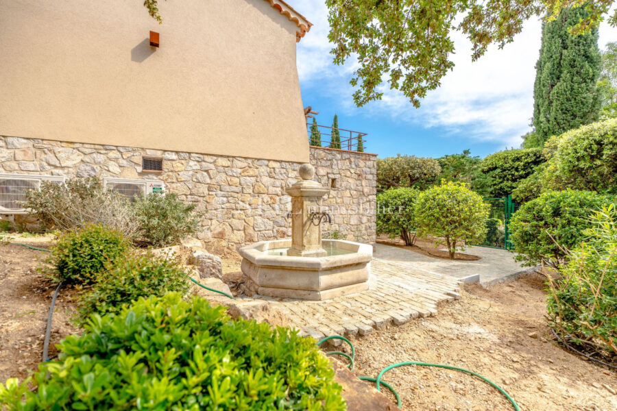 Maison à louer à Sainte-Maxime — Vue nature — photo 11