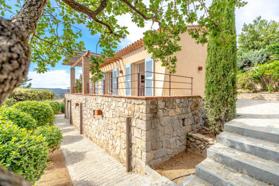 Maison à louer à Sainte-Maxime — Vue nature — photo 3