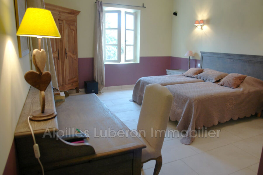Maison à louer à Eygalières — Vue montagne — photo 15