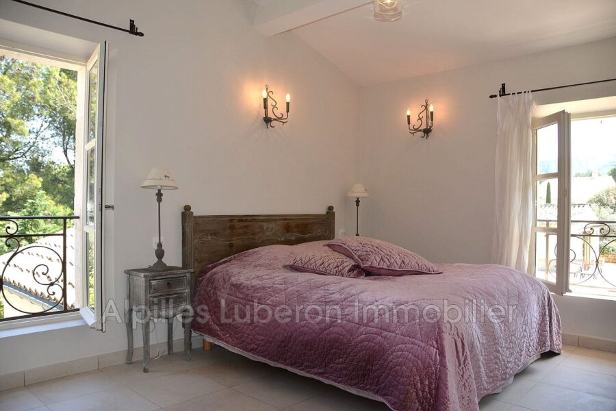 Maison à louer à Eygalières — Vue montagne — photo 17