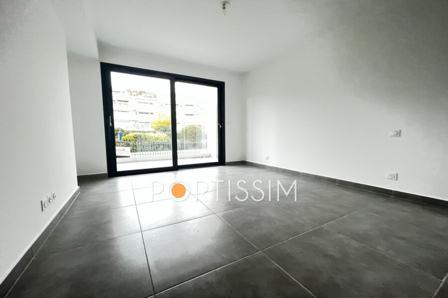 Appartement à vendre à Golfe-Juan — Vue nature — photo 7