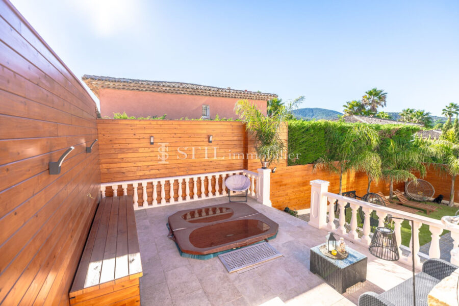 Maison à vendre à Sainte-Maxime — Vue nature — photo 5